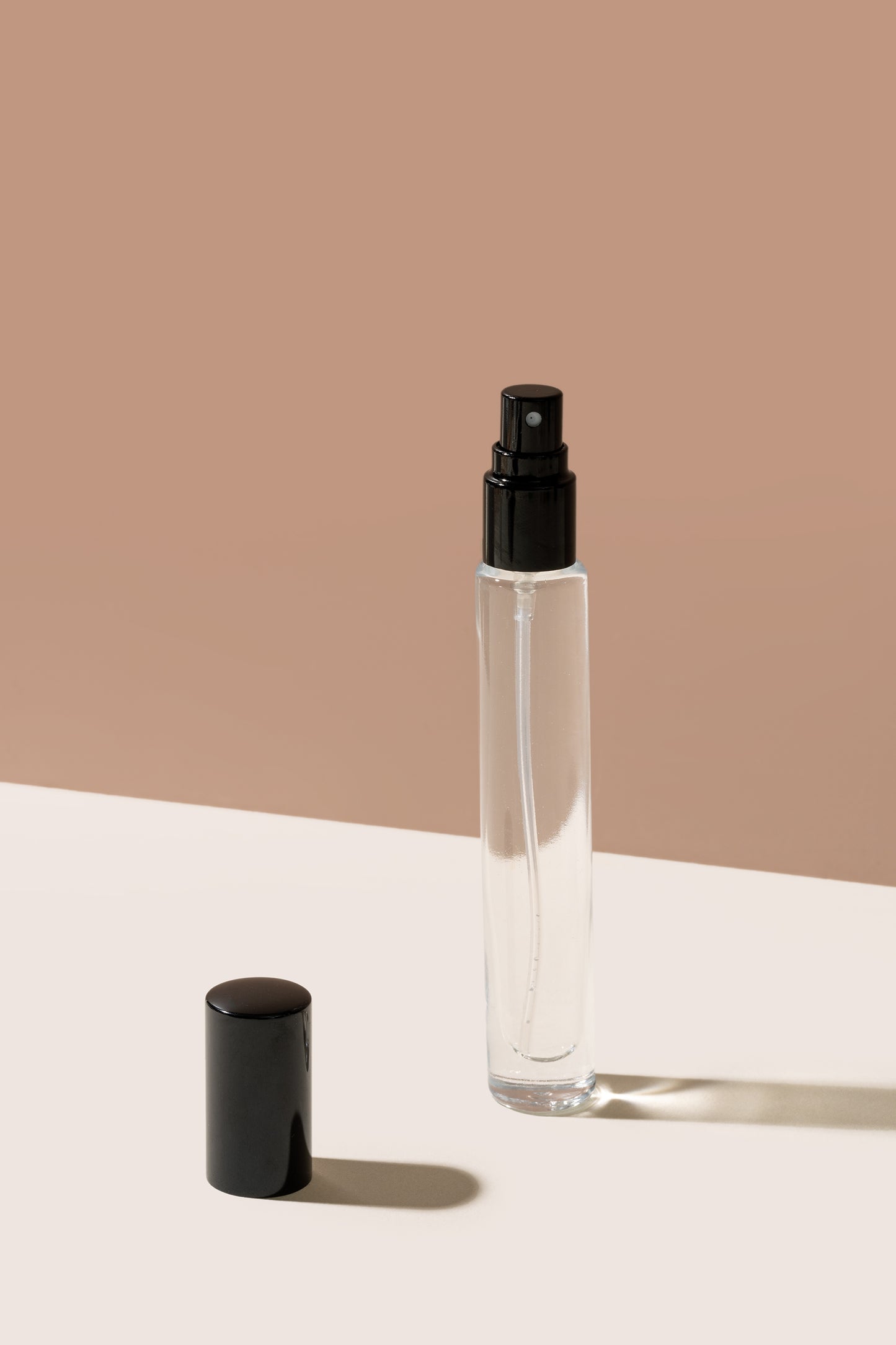 Elia Glass Spray Cylinder Bottle